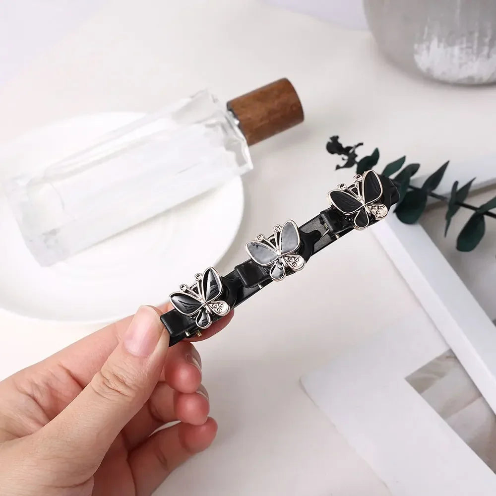 Barrette fleur pour femme.