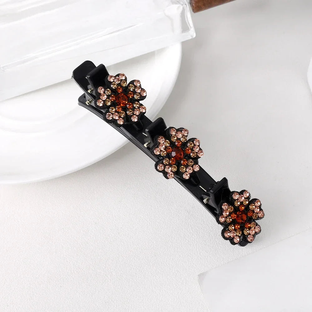 Barrette fleur pour femme.