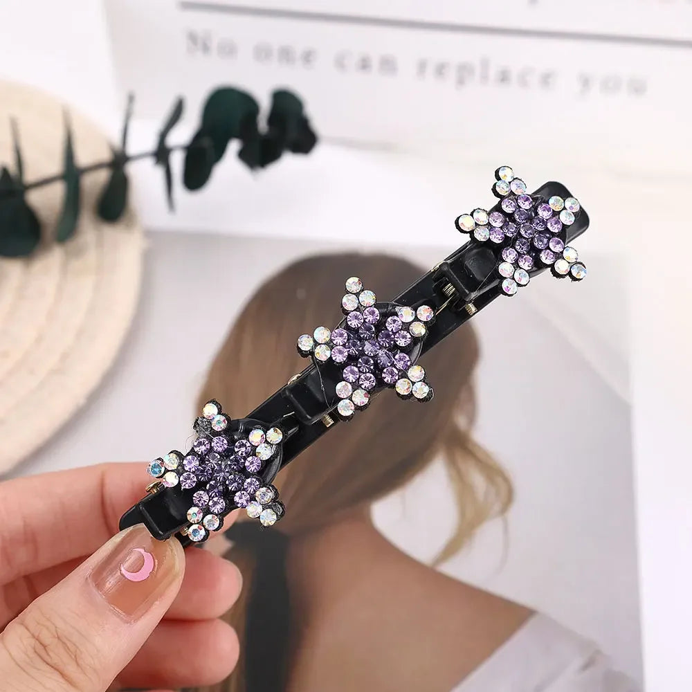 Barrette fleur pour femme.
