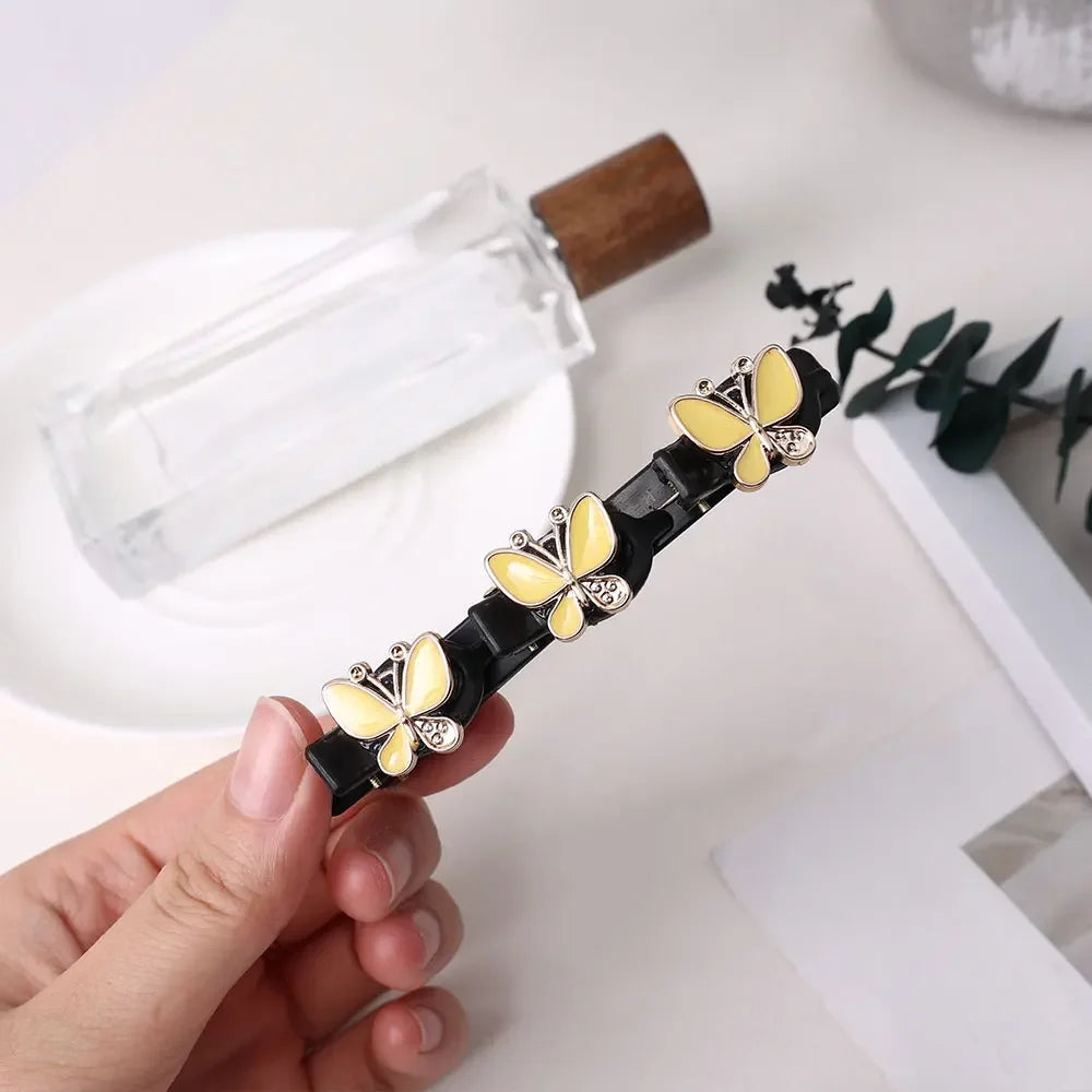 Barrette fleur pour femme.